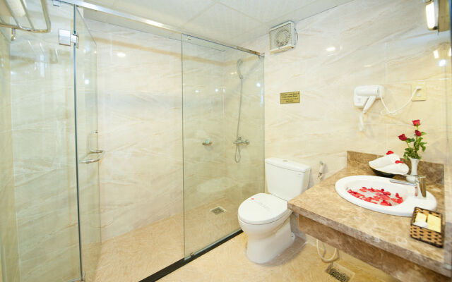 Eden Garden II Hotel