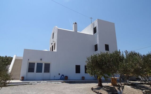 Monolithos Villa