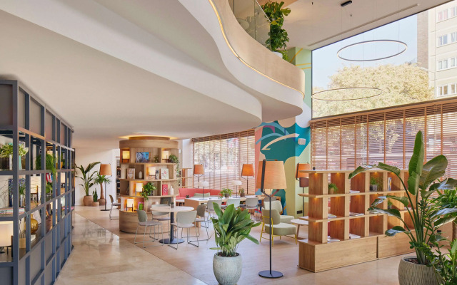 INNSiDE by Melia Barcelona Apolo Hotel