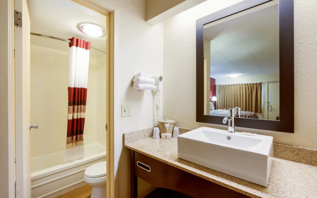 Red Roof Inn Grand Rapids Airport