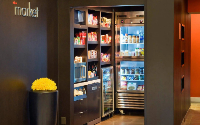 Courtyard by Marriott Lincroft Red Bank