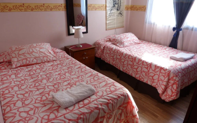 Hostal Blest Gana