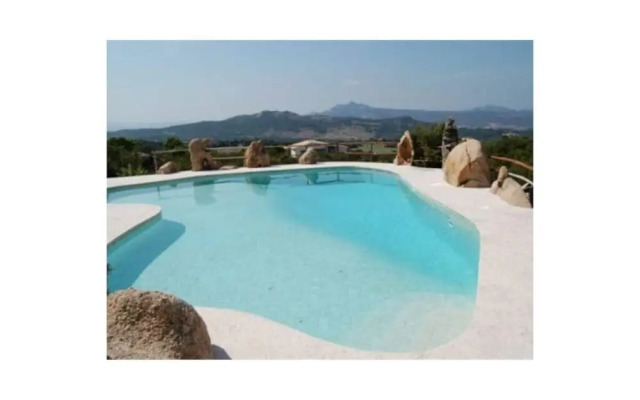 Silvaredda Comfortable Holiday Residence