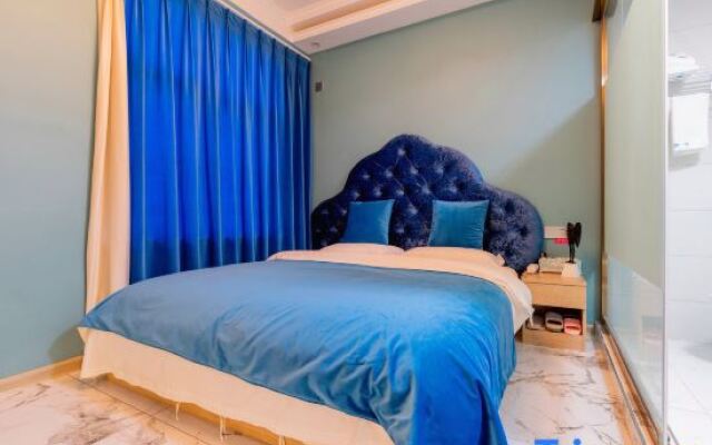 The Bund No1 Business Hotel Xianyang International Airport