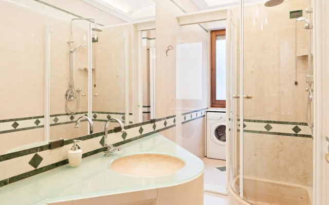 Veronetta Apartment with Balcony