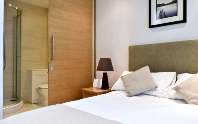 Modern 1 Bedroom Property in Central London