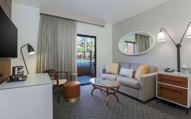 DoubleTree Suites by Hilton Hotel Sacramento - Rancho Cordova