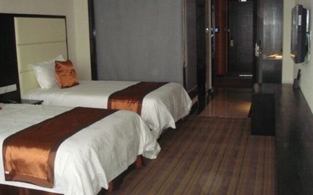 New Metropolis Hotel