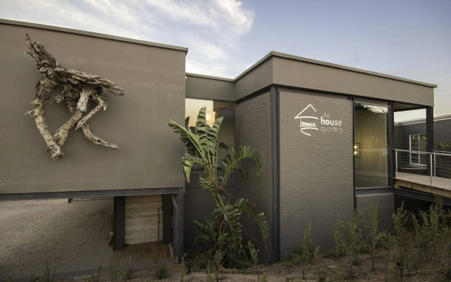 The House Quarters