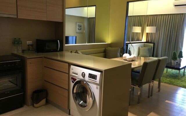 Shang Luxury Suites