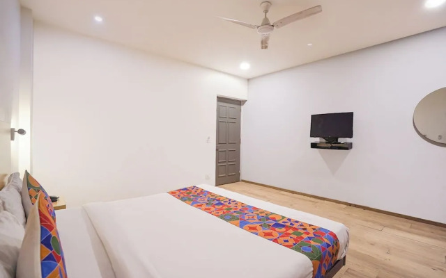 Fabhotel Royale 49