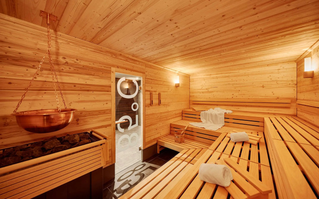 Me and All Hotel Hanover, by Hyatt