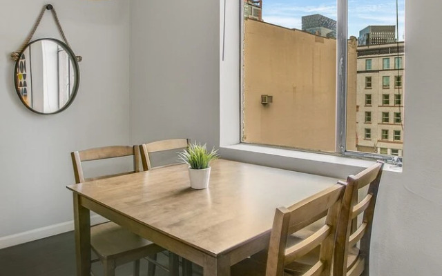 Kasa The Oxford Seattle