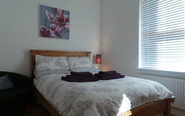 Laurels Bed & Breakfast