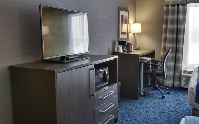 Holiday Inn Express & Suites Sidney, an IHG Hotel