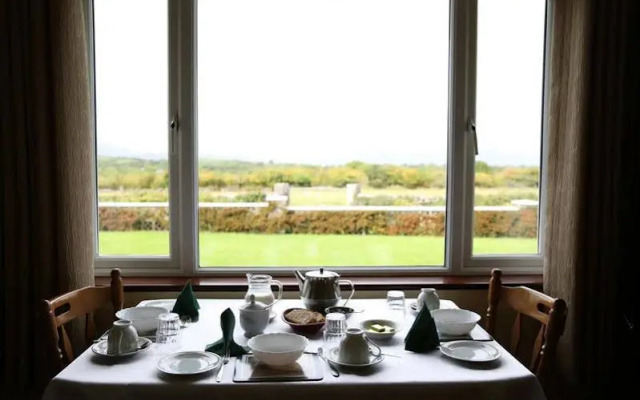 Hill View Farm