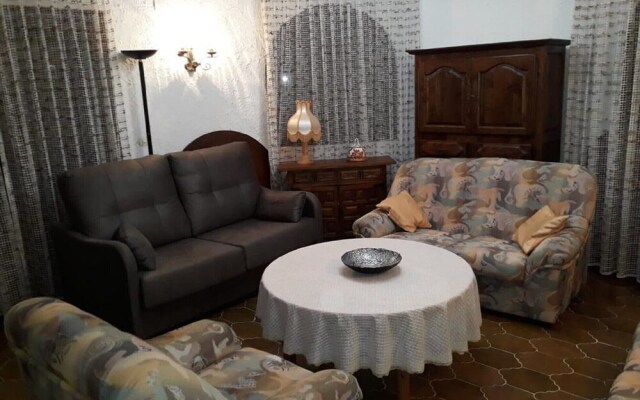 370-casa Grande con Piscina Privada y Jardín