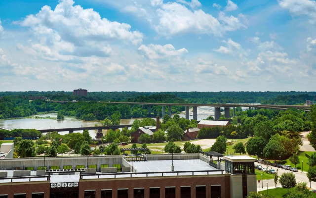 Delta Hotels by Marriott Richmond Downtown