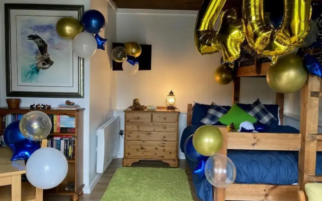 Tranquil Lodge Retreat in Penegoes