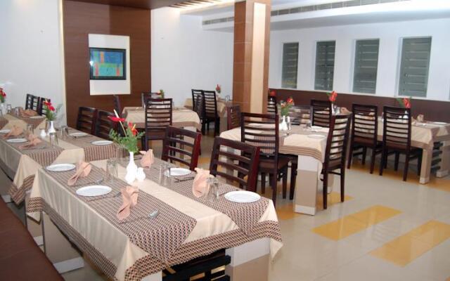 Hotel Monad