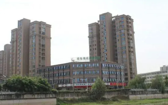 Jinzhai Greenland Jincheng Business Hotel