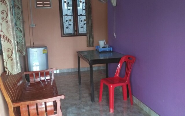 Ruenmai Homestay