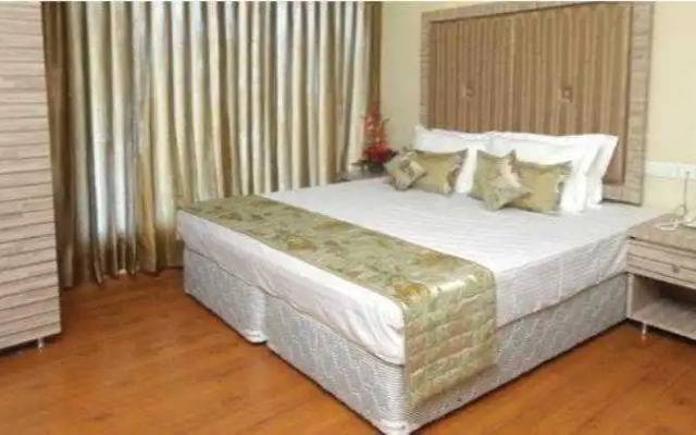 Surasena Regal Vista Agra
