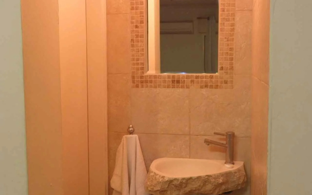 Avigail Guest House