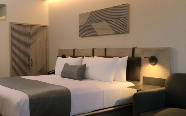City Express Plus By Marriott Monterrey Centro