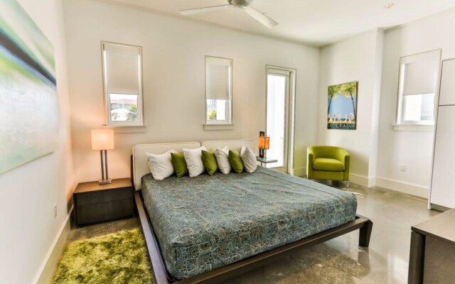 Destin Pointe Homes by Holiday Isle