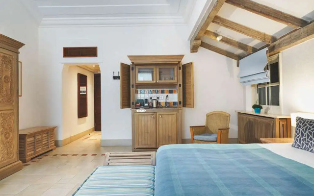 Columbia Beach Resort