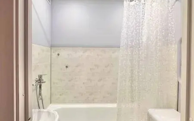 Левый Берег на ул. Алексеева, д. 111