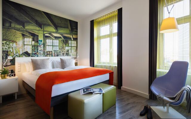 Hotel Indigo Berlin – Ku’damm, an IHG Hotel