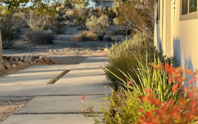 Perfect Getaway W/amazing Views At Joshua Tree 3 Bedroom Home by RedAwning