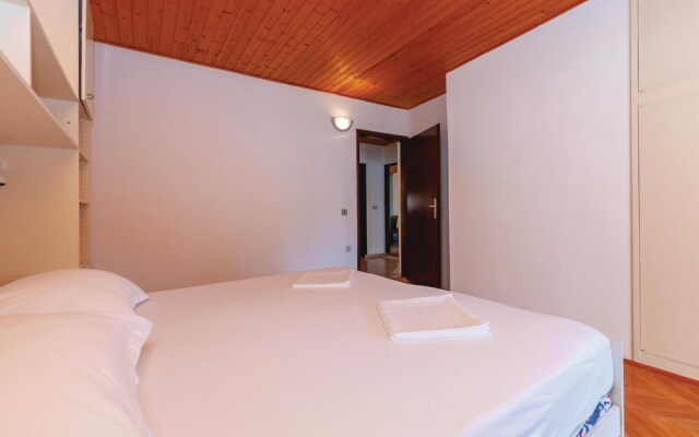 Amazing Home in Jadrija With Wifi and 2 Bedrooms