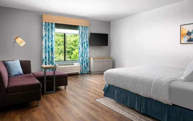 Hilton Garden Inn Grapevine at Silverlake Crossing