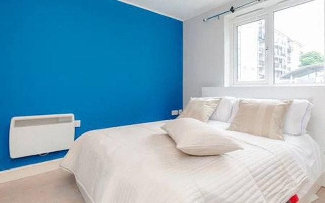 Morton Close Apartment