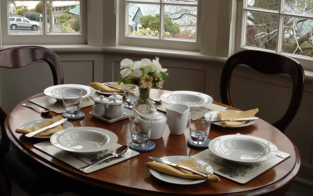 Hazel House Boutique Bed & Breakfast