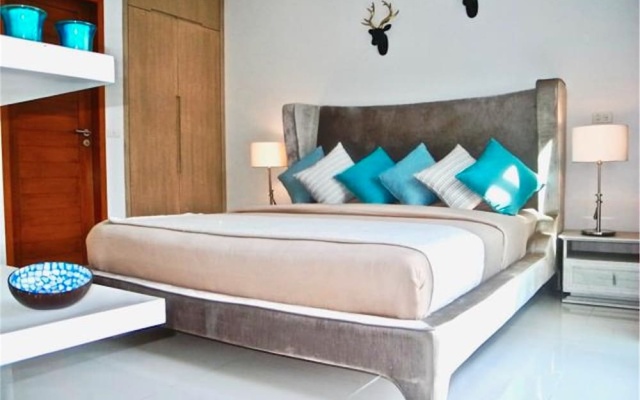 Skylight New 2 bedrooms Villa