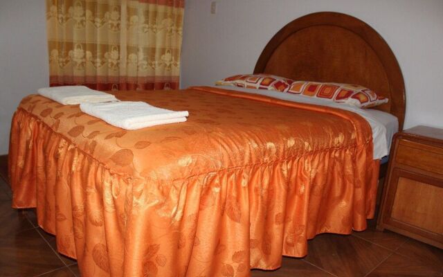 Candis House Puno