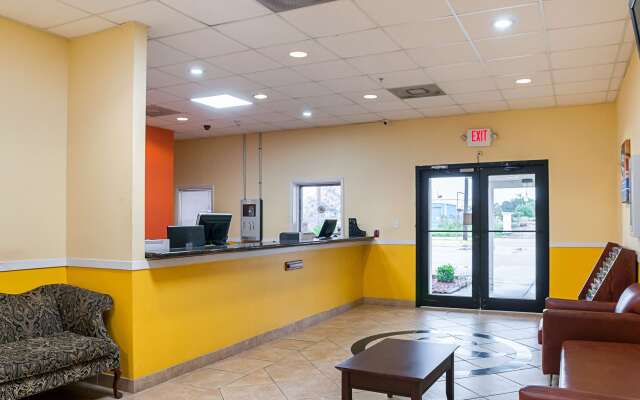 Motel 6 New Orleans, LA - Near Downtown