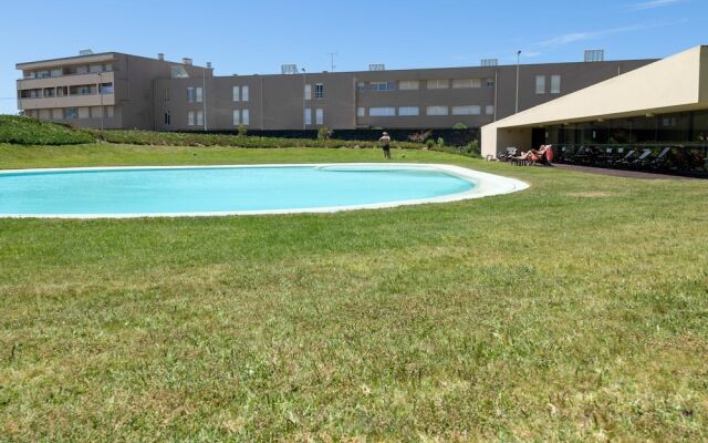 Lovely Apartment With Swimming Pool in Apúlia