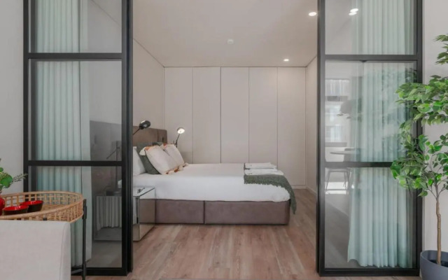 Urban Luxury Apartment, Downtown Porto near Metro