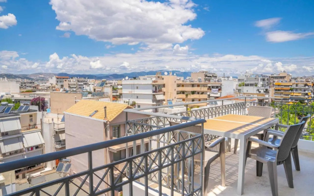 Lis153 by Smart Cozy Suites - Top Floors with Amazing City View - Available 24hr