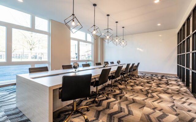 Luxury Furnished Apartments by Hyatus at Amistad Park
