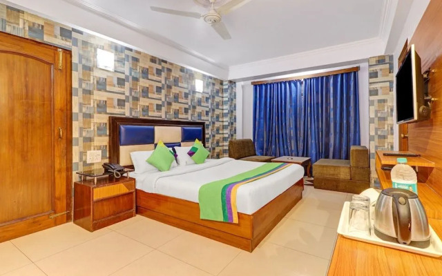 OYO 3899 Paradise Continental
