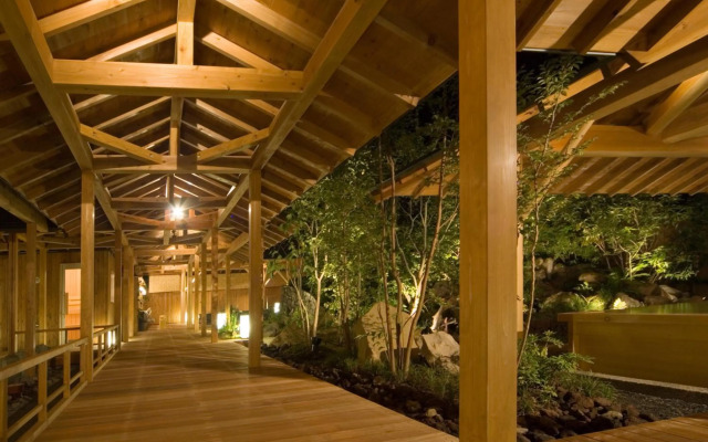 Shimobe Hotel