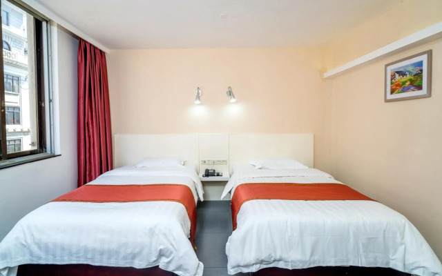 LN White House Hotel