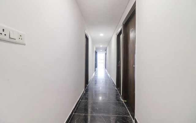 FabHotel Roadway Inn
