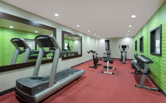 La Quinta Inn & Suites by Wyndham Columbus - Grove City